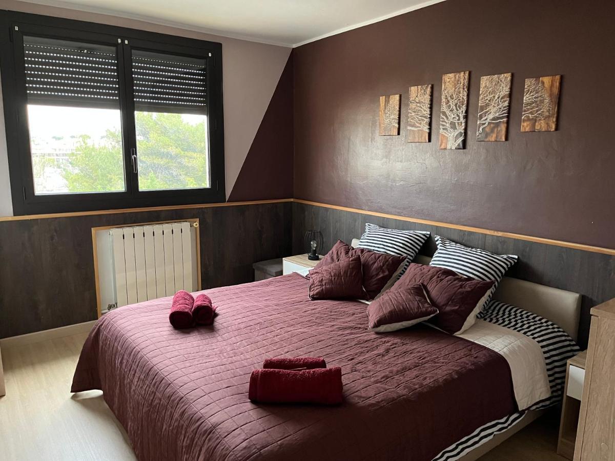 Apartment Sun Escape, Renove Climatise 3 Pieces 4-6 Pers, 350m De La Marseilles